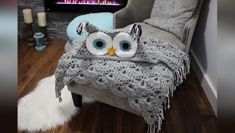 Cozy Owl blanket