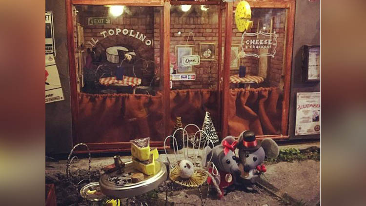 In Sweden Mouses get miniature restaurants from Anonymouse