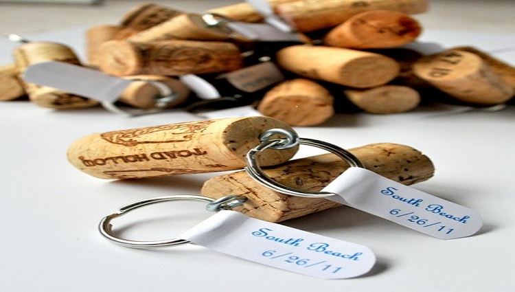 cork key chain 