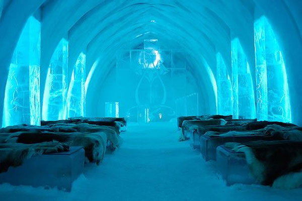 hotel made by ice in sweden