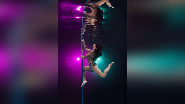 pictures of under water pole dance