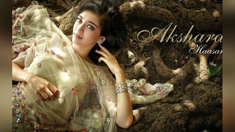 beautiful pictures of akshara haasan