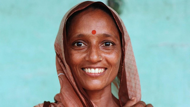 Lady with bindi on fore head