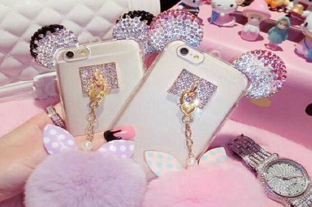 mobile covers in girls fashion trend nowadays