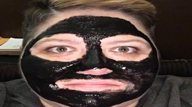 You Will Go ROFL By Watching This Epic Fail Of Charcoal Mask 