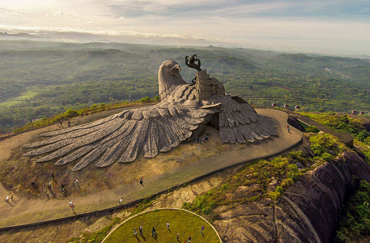 These are the worlds 10 large and amazing rock Statue