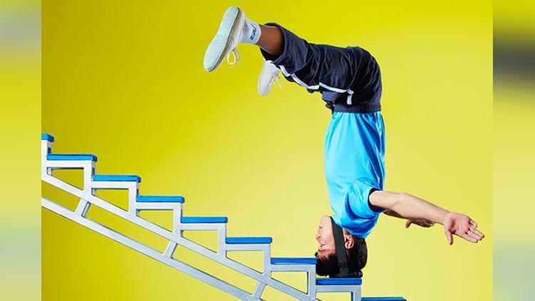 Climbing stairs on the head Guinness World Records