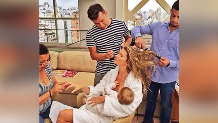 controversial photos of women breastfeeding