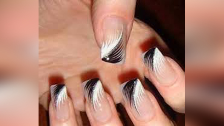 feather nail art 