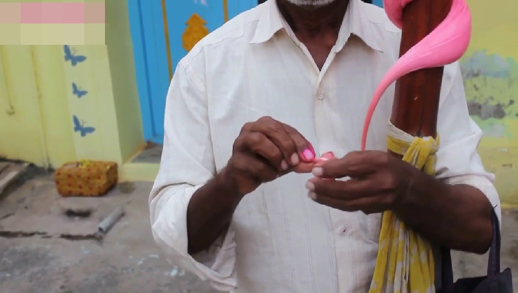 This Old man makes 7 types of toys using sugar candy Sugar candy toys