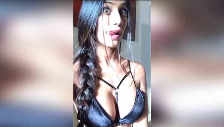 poonam pandey share another pictures in tiny black bikini