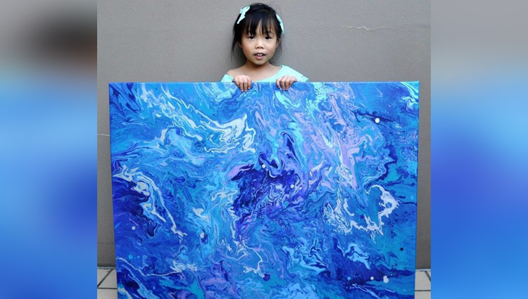 5 Year Old Has Donated Over 750 To Charity By Painting Galaxies