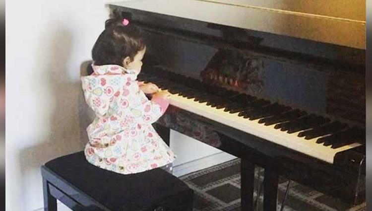 watch ms dhoni's daughter ziva displaying her musical talents 