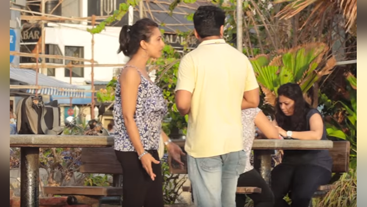 psycho couple fighting in public place prank on mumbai girls