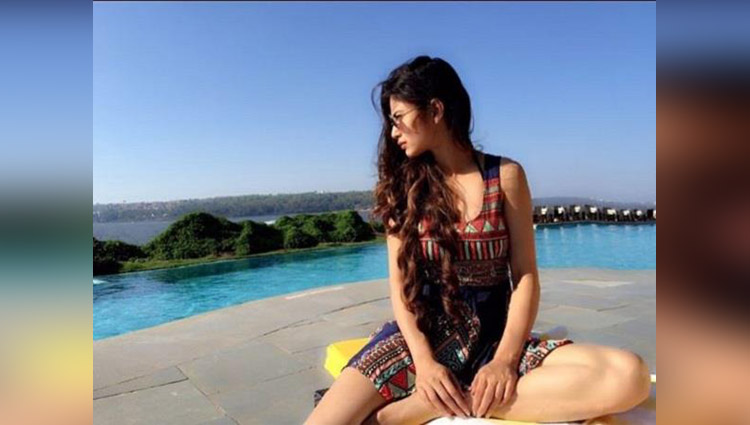 Mouni Roy’s Vacation Pictures Are Making Us Super Jealous; See Photos!