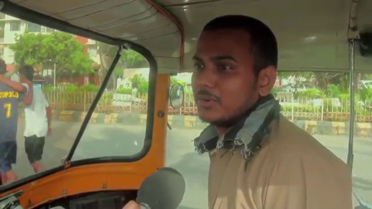 Rickshaw Driver's Opinion About 'Couple Kissing In Rickshaw'