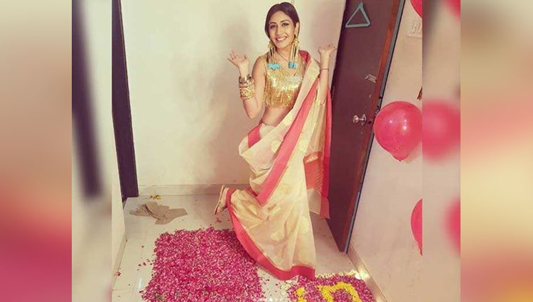 Ishqbaaz Fame Surbhi Chandna Celebrated Her 500k Followers on instagram