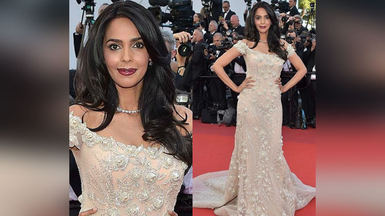 This Indian Actress Has Attained 70th Cannes Film Festival, Pictures Are Here 