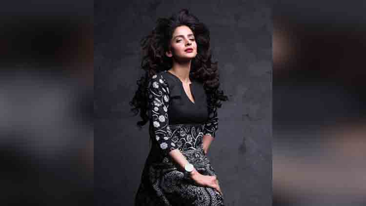 pakistani actress saba qamar hot photos