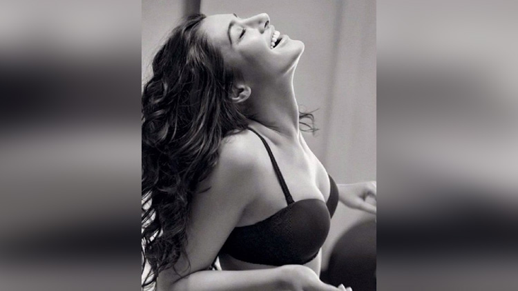 See The Ultra Hot Look Of Nargis Fakhri In Her Recent Bikini Picture