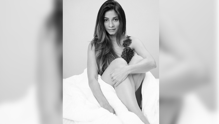 Tanishaa Mukerji hot photos bold actress sexy actress ajay devgan kajol