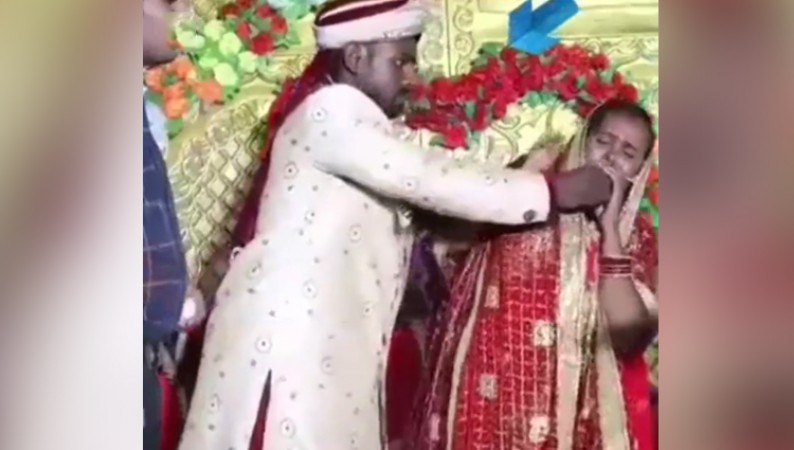 Video Of Bride And Groom Fighting On Stage Goes Viral