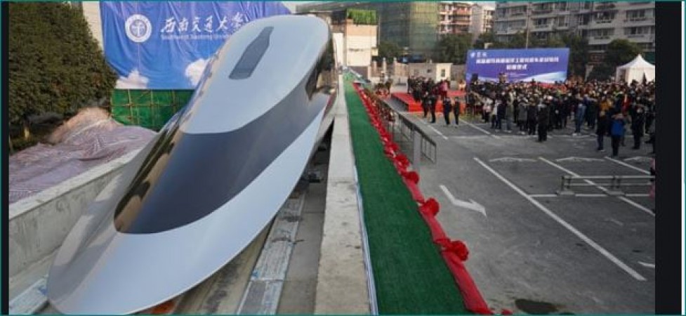 China made such a superfast train, which runs at a speed of 620 km