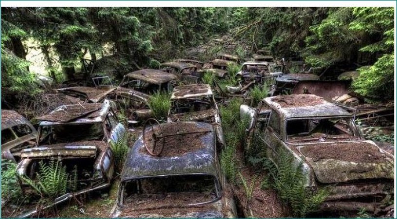 This city of Belgium have graveyard of cars