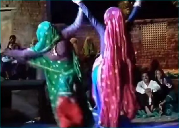 Two Desi aunty dance in ghoonghat video goes viral