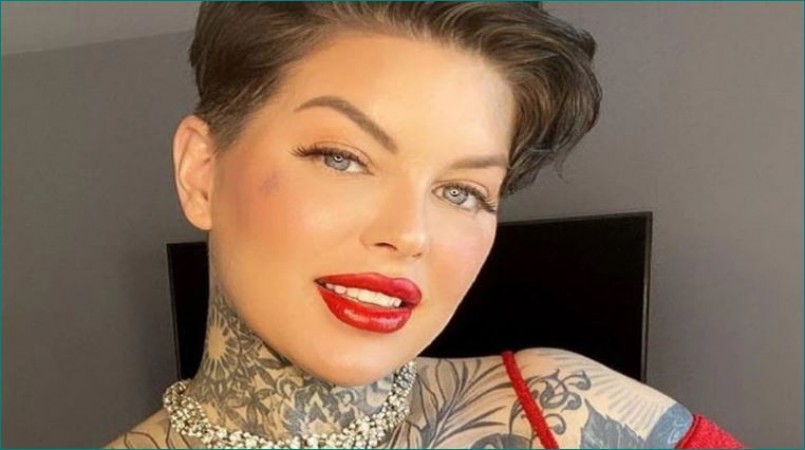 model and mother of 4 kids in london says every inch of her  body is covered with tattoos