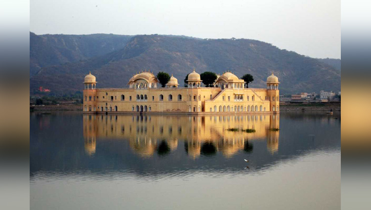 The Pictures Which Shows The Beauty Of JAL MAHAL Truly