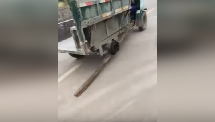 truck without tyre 
