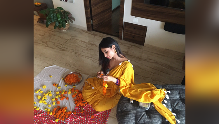 Mouni Roy share her sexy photos on diwali