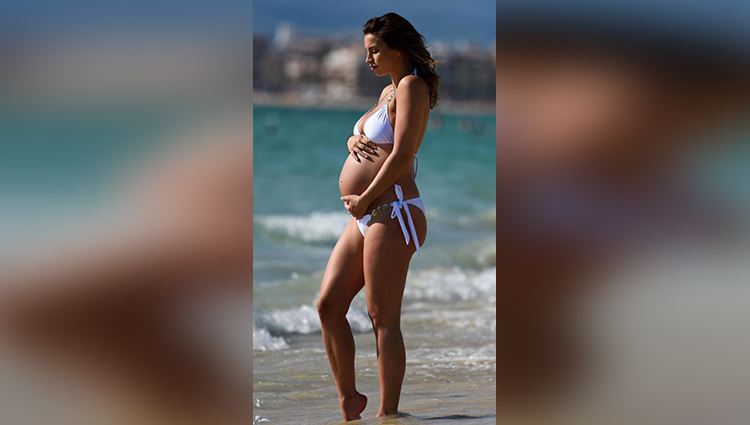 Pregnant Ferne McCann sizzles in bikini on Instagram