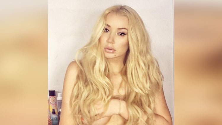 Iggy Azalea share her topless photos on instagram