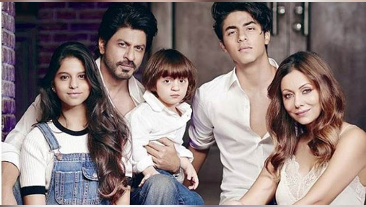 SRK: The Perfect Family Man