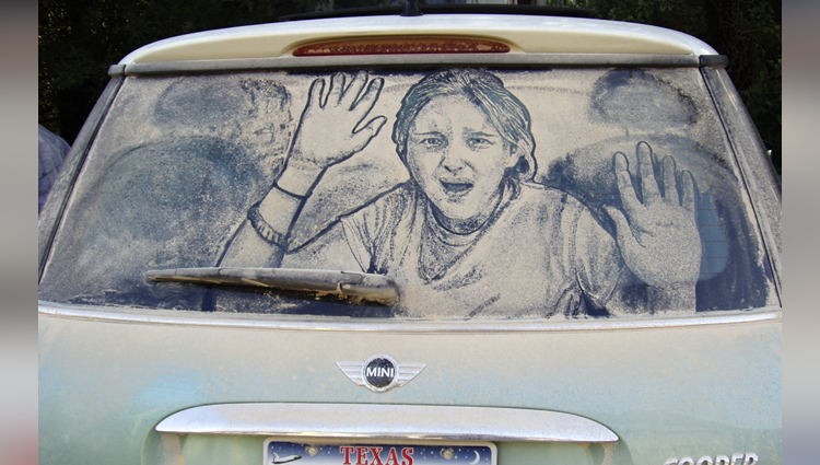 This American Artist Used Different Way Of Using Dirt On Car Rather Then Cleaning It